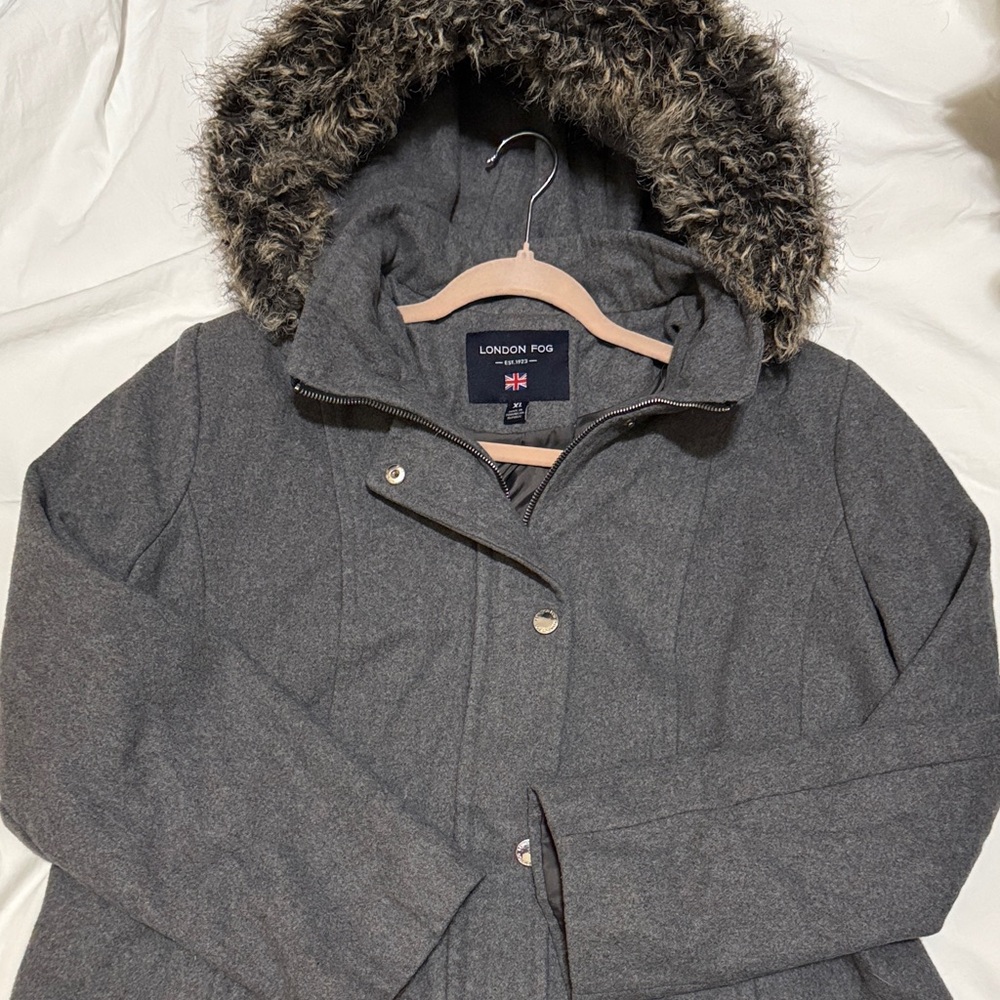 💚London Fog Charcoal Jacket with Faux Fur Hood